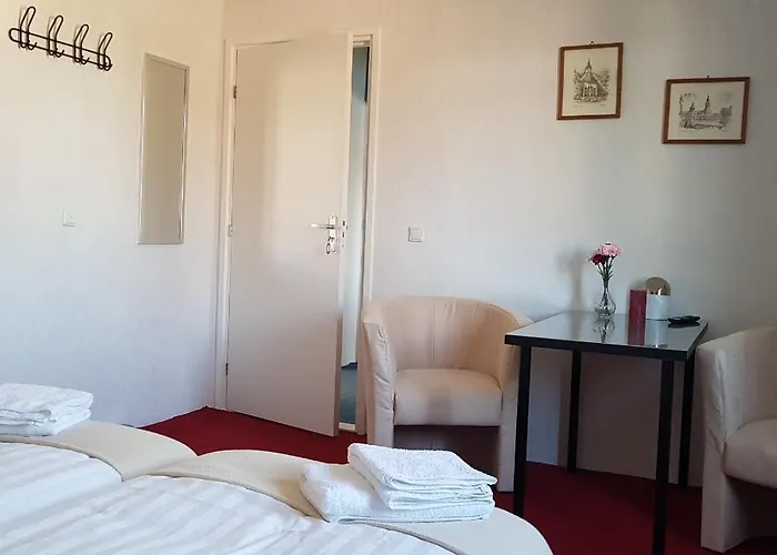 Broodhuis فندق مبيت وإفطار 3*